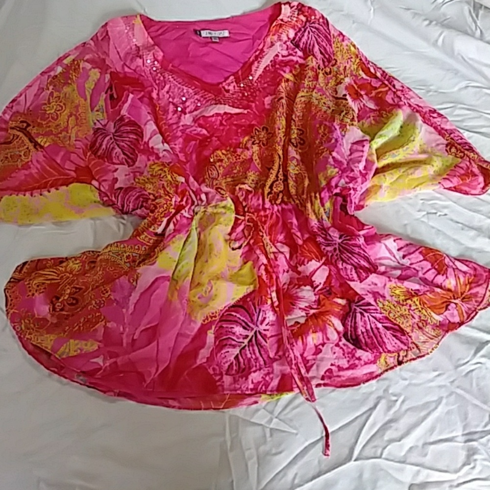Jennifer Lopez summertime butterfly style shirt